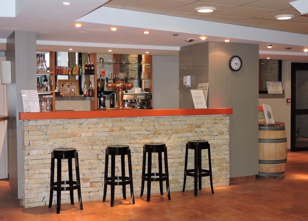 Photo of Others in Chateaubernard