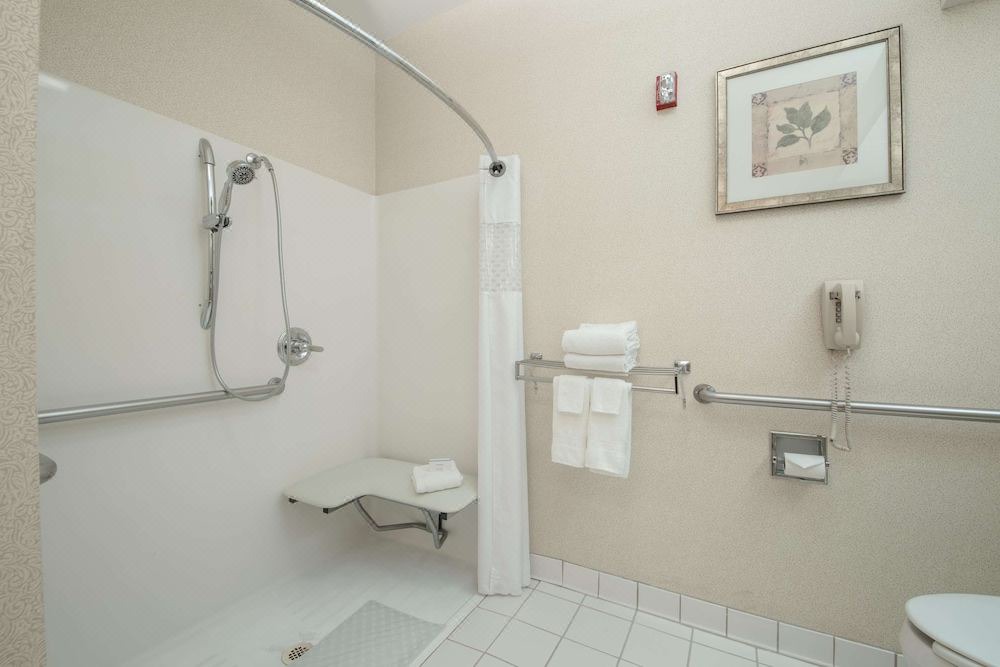 Photo of Bathroom in Tracy