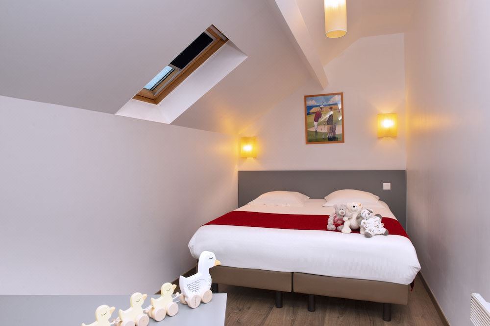 Photo of Bedroom in Ennery