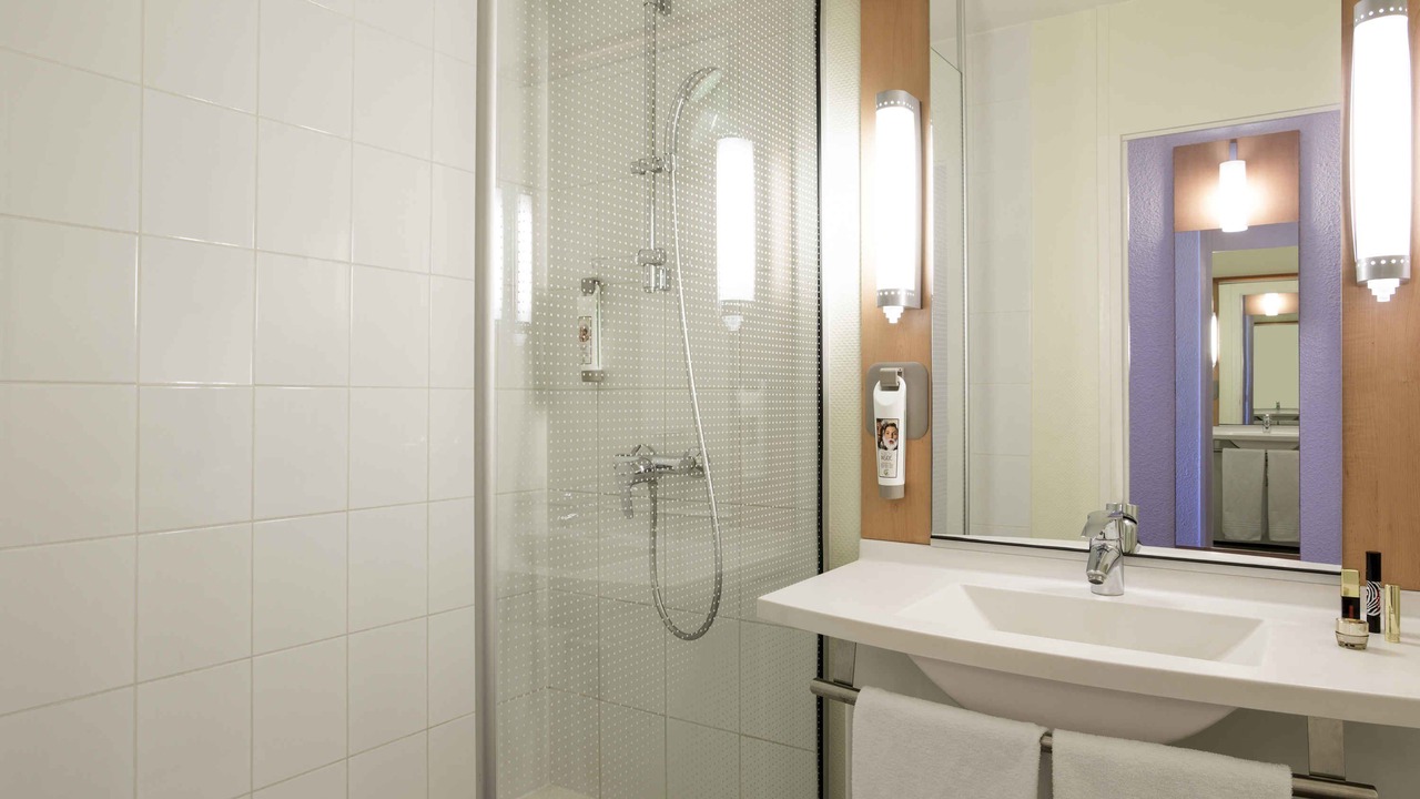 Photo of Bathroom in Rueil-Malmaison