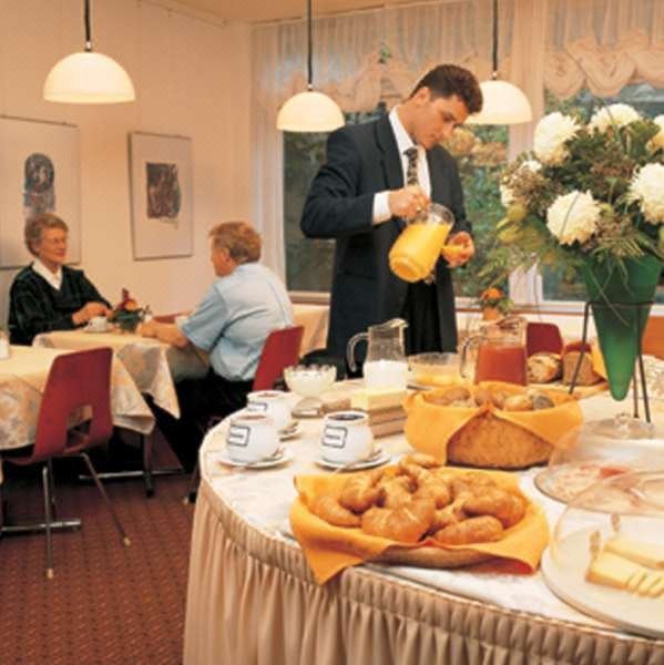 Photo of Human In Picture in Vorstadte