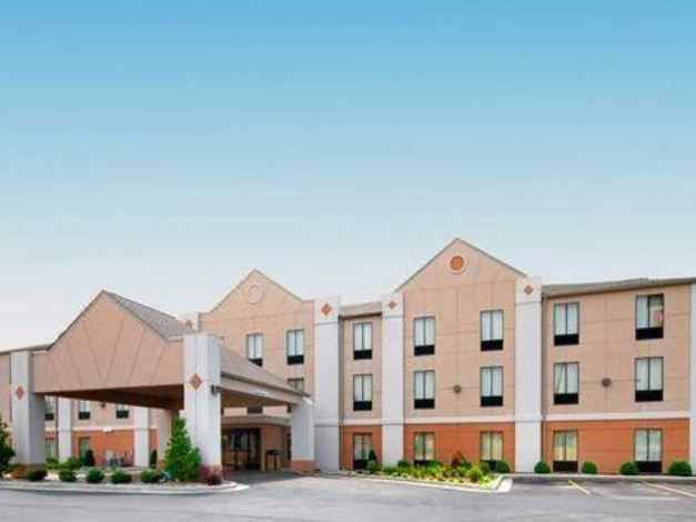 Photo of Buildings in Sullivan