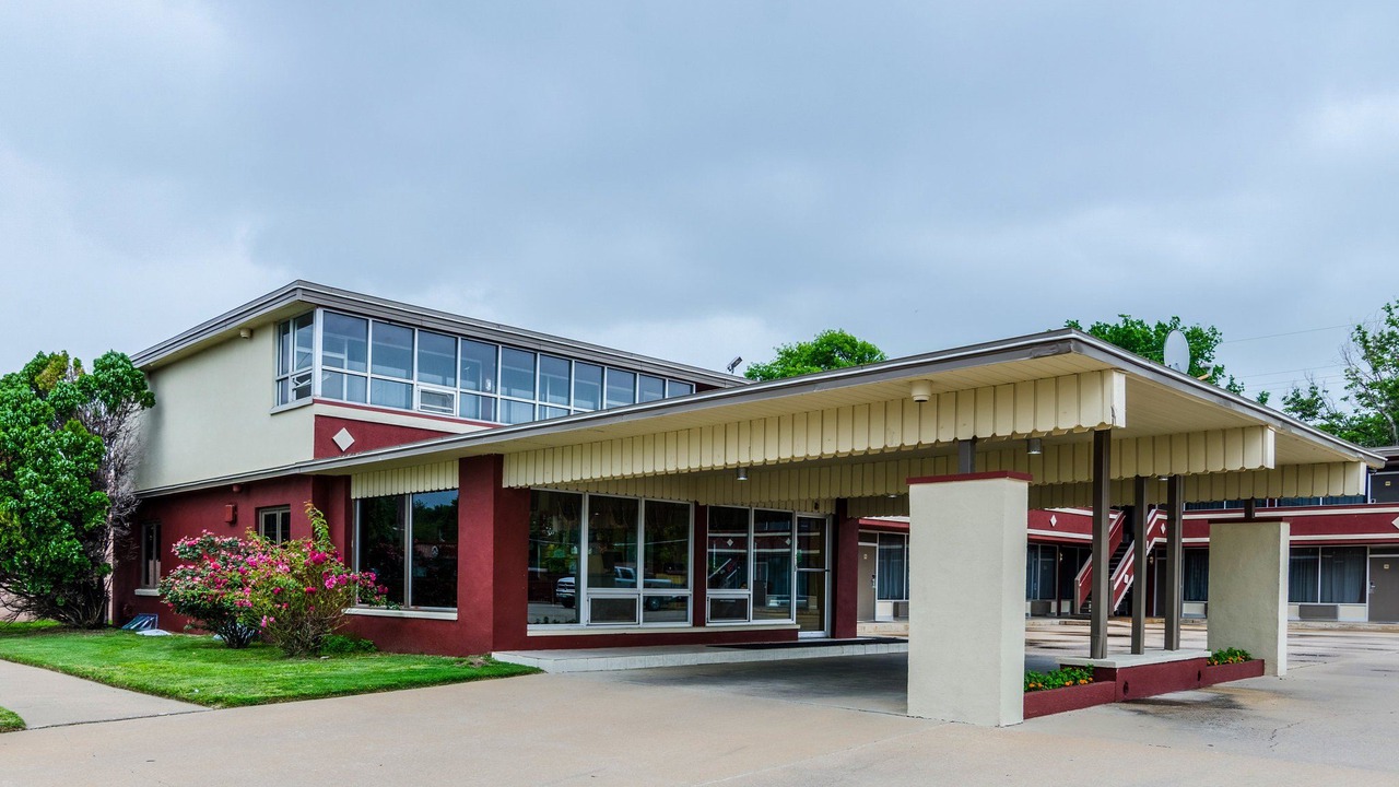 Photo of Buildings in Winfield
