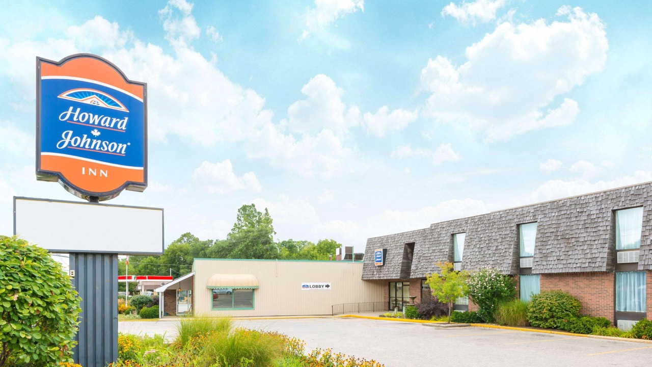 Photo of Buildings in Tillsonburg