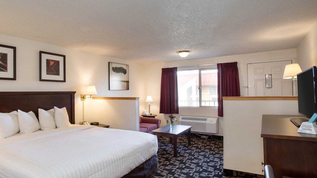 Photo of Bedroom in Cornwall Park