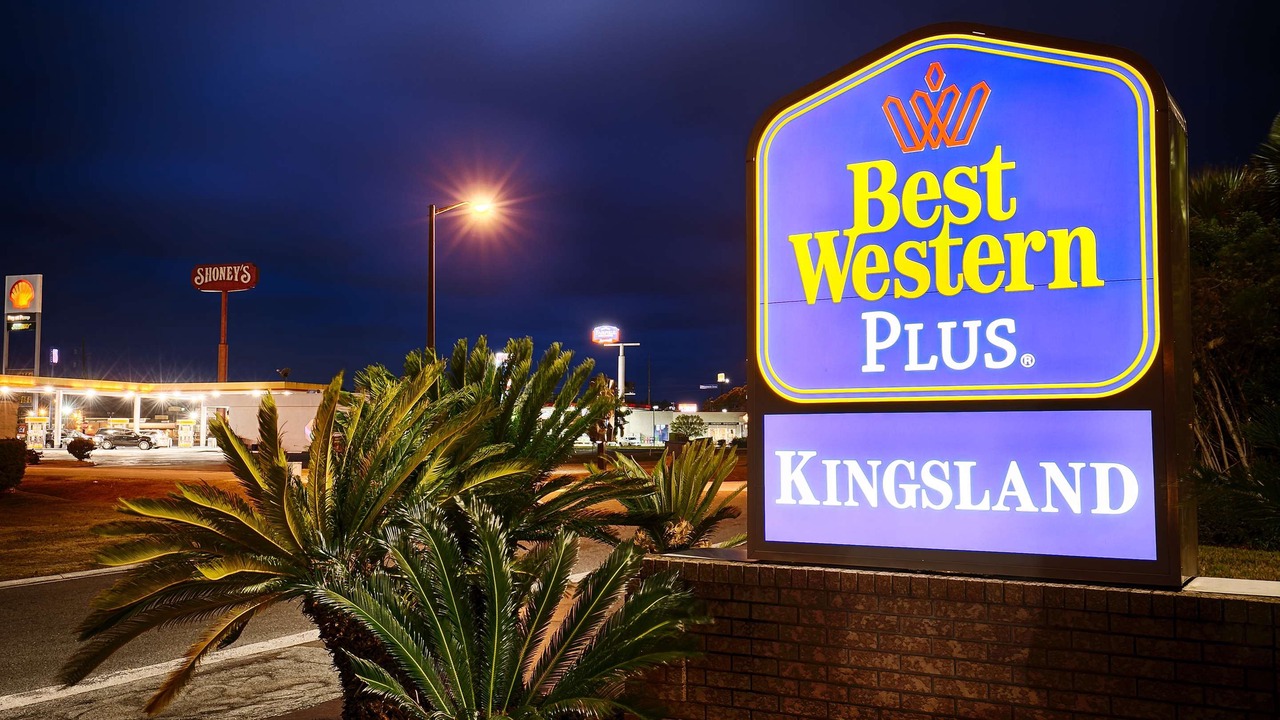 Photo of Buildings in Kingsland