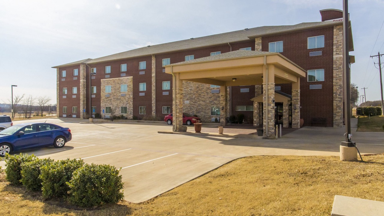 Photo of Buildings in Thackerville