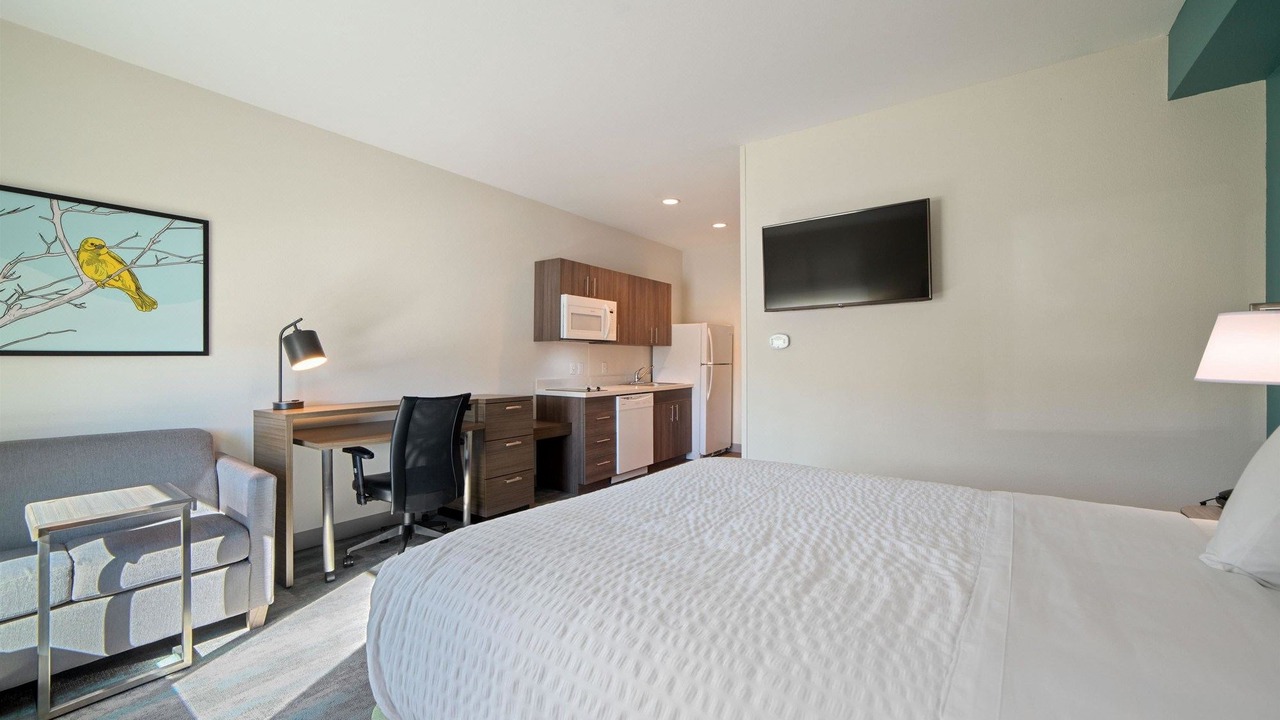 Photo of Bedroom in Greenville - Spartanburg