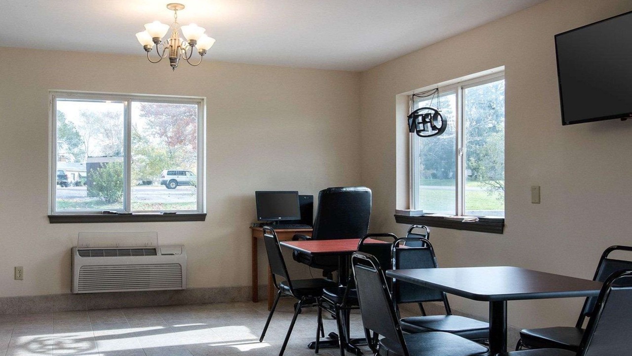 Photo of Livingroom in Canandaigua