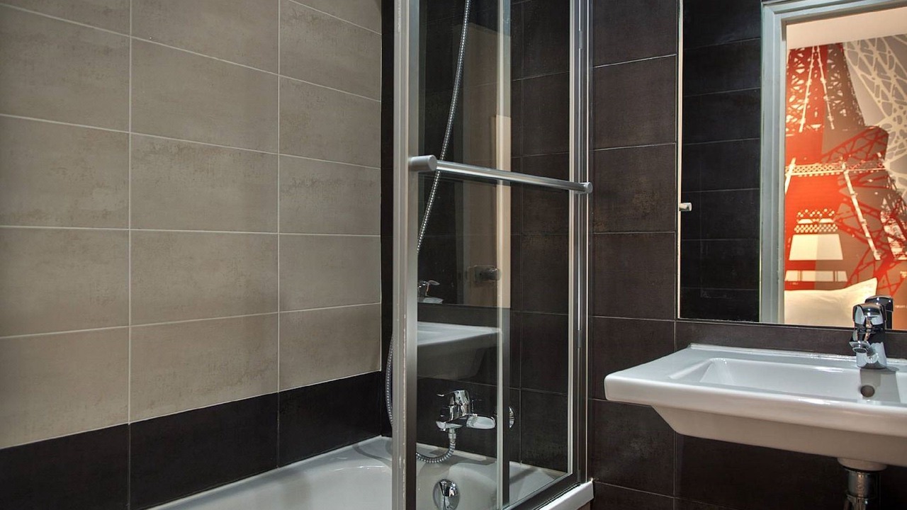 Photo of Bathroom in Centre Ville