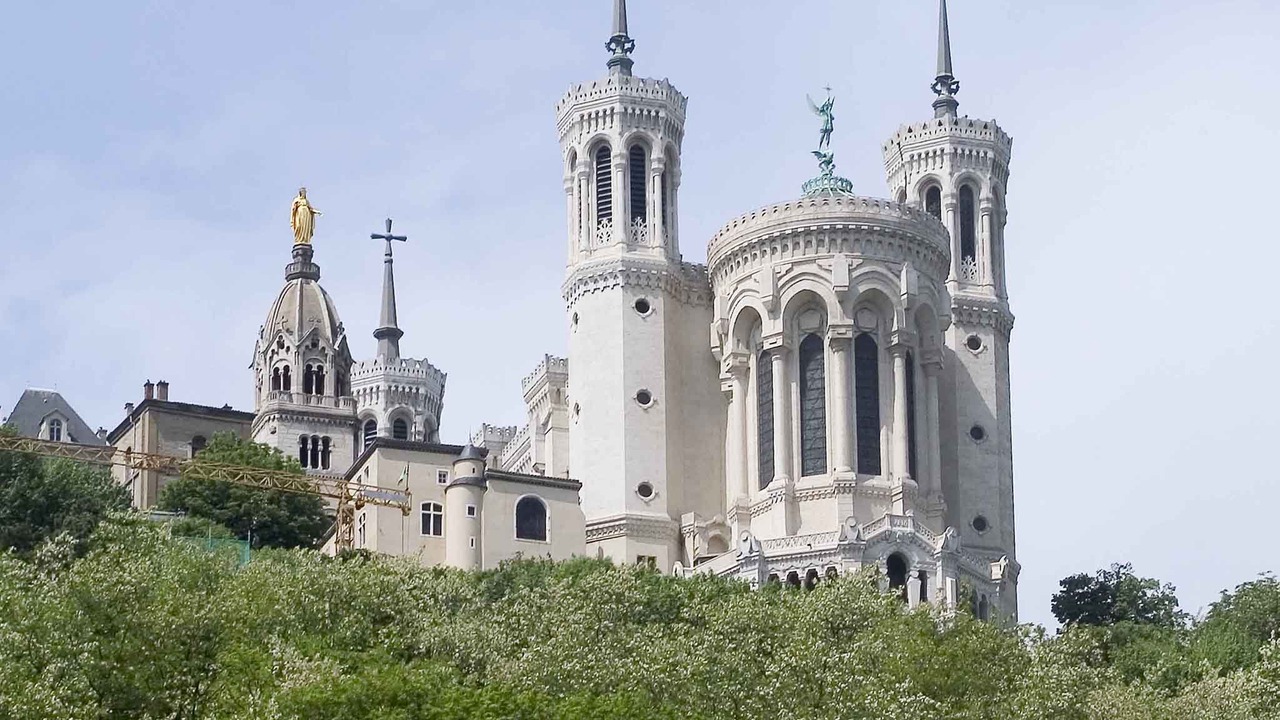 Photo of Buildings in Saint Michel - Mairie