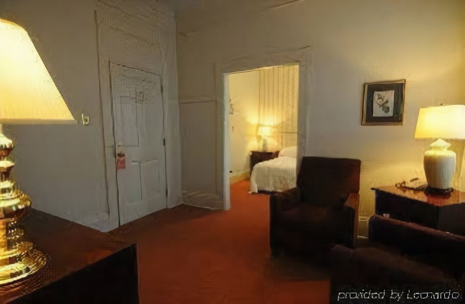 Photo of Livingroom in White River Junction