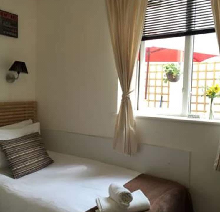 Photo of Bedroom in Shadwell