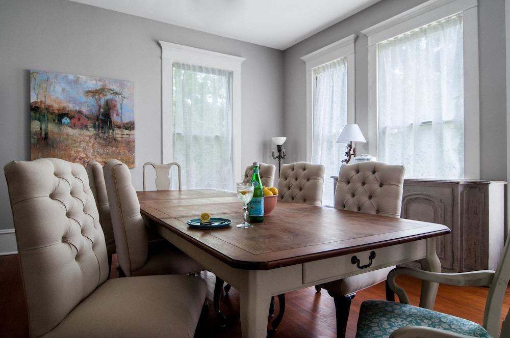 Photo of Livingroom in Smithville
