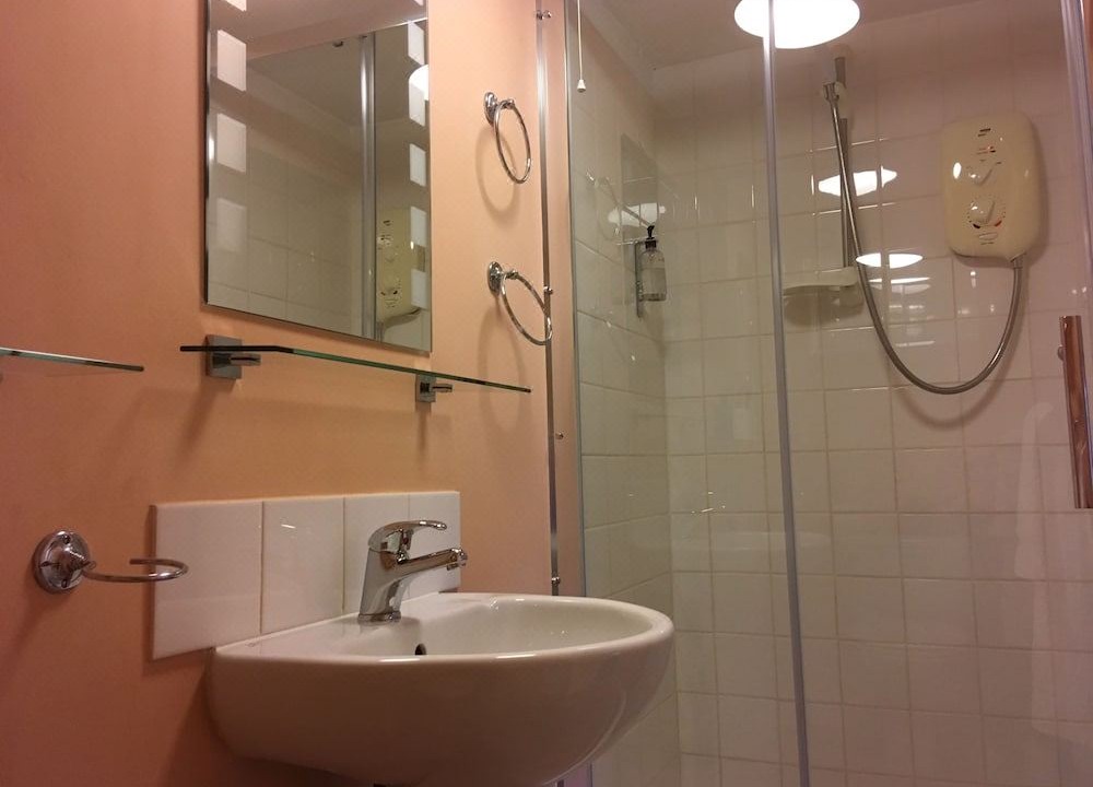 Photo of Bathroom in Silverton