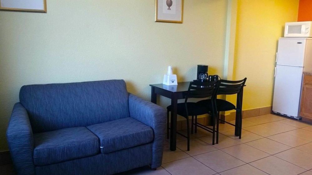 Photo of Livingroom in Groves