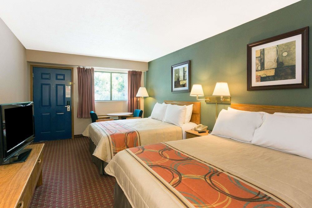 Photo of Bedroom in Mount Vernon
