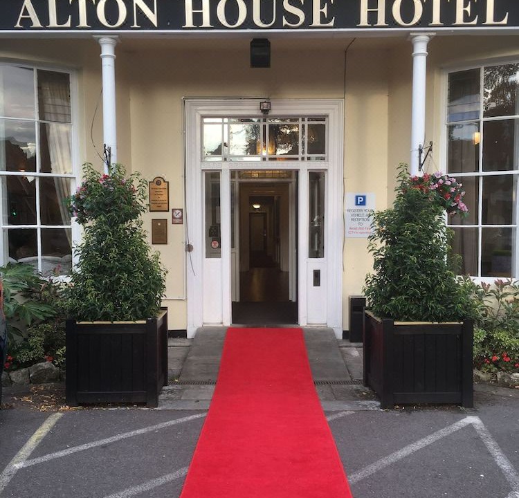 Photo of Buildings in Alton