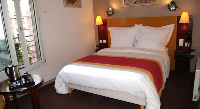 Photo of Bedroom in Rouen City Centre