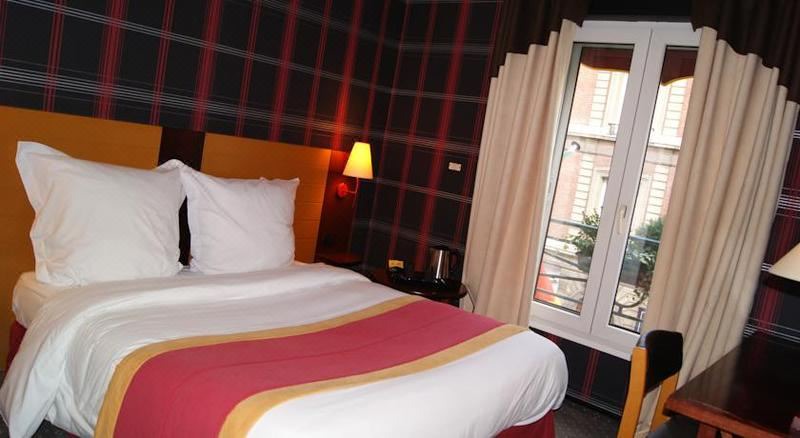 Photo of Bedroom in Rouen City Centre