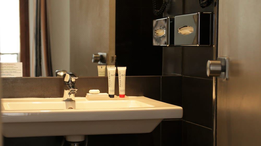 Photo of Bathroom in Centre Ville