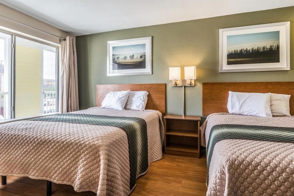 Photo of Bedroom in Salem