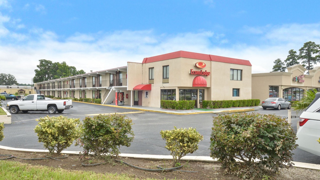 Photo of Buildings in Savannah
