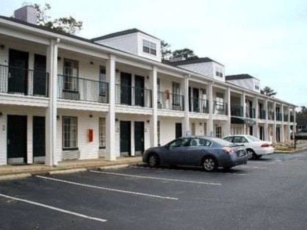 Photo of Buildings in Albertville