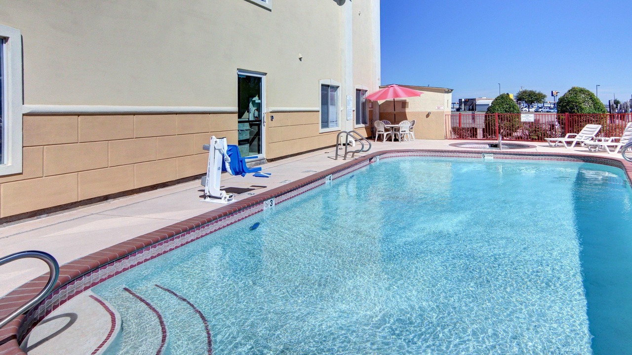 Photo of Outdoor in Terrell