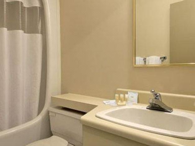 Photo of Bathroom in Sainte-Helene-de-Bagot