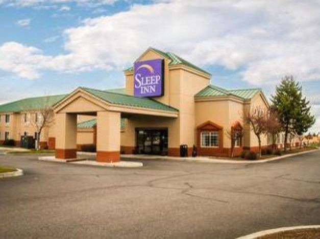 Photo of Buildings in Mountain View District