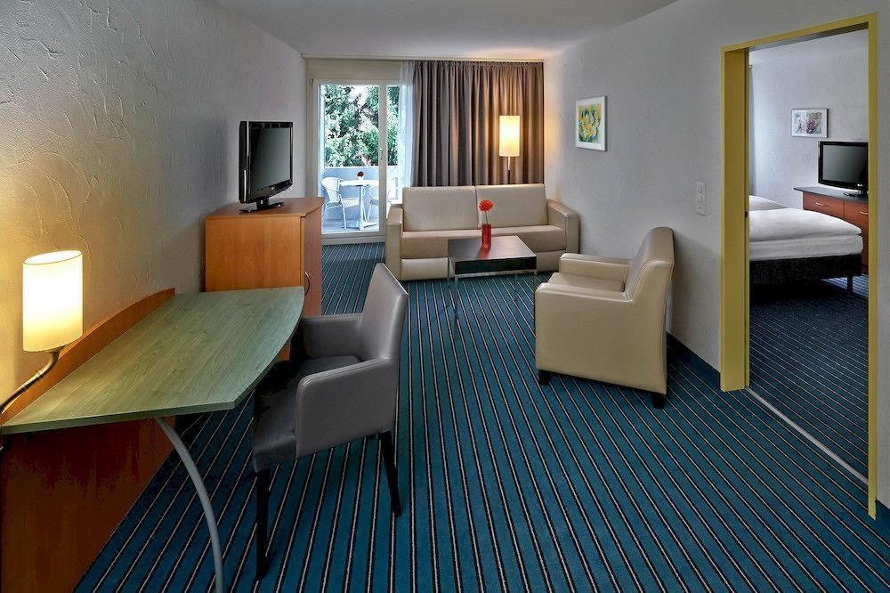 Photo of Livingroom in Glattbrugg