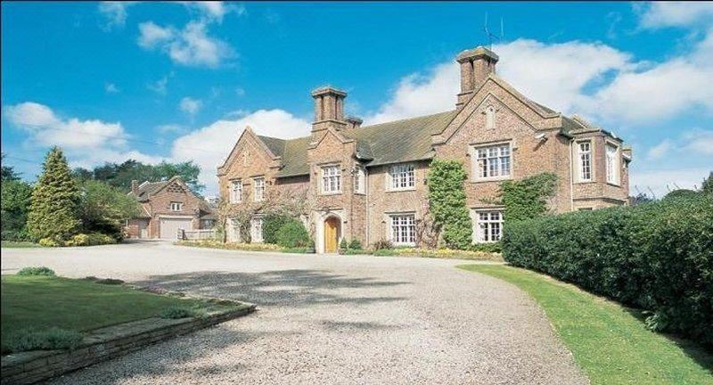 Photo of Buildings in Stourbridge