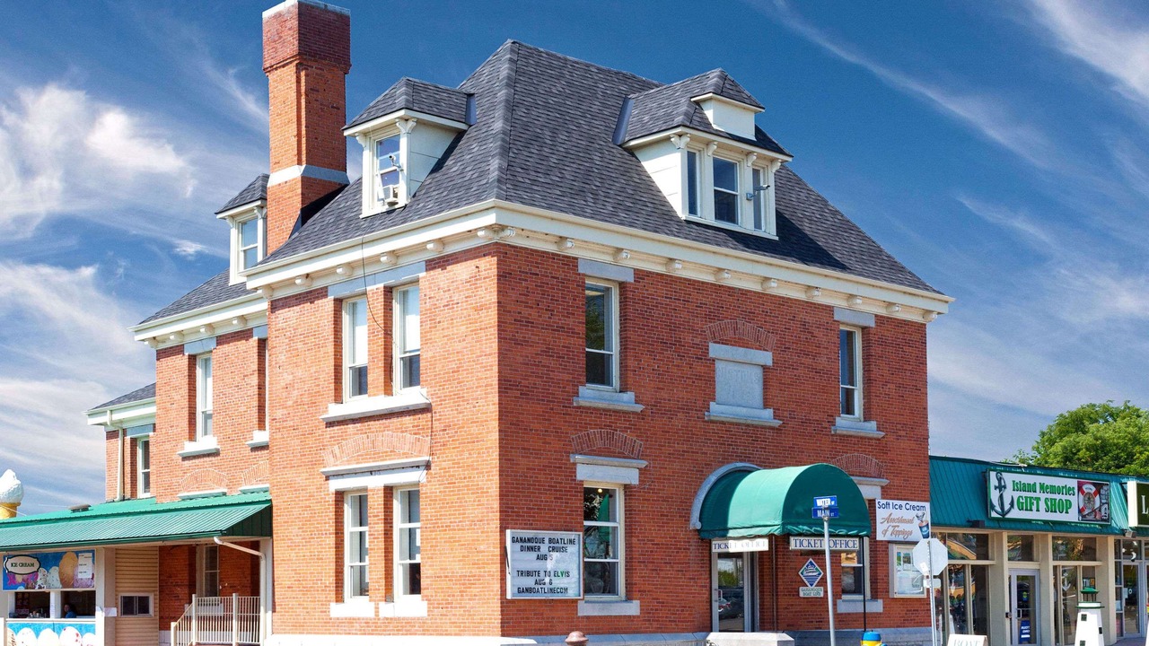 Photo of Buildings in Gananoque