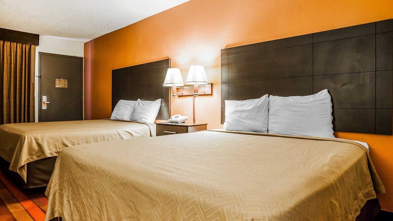 Photo of Bedroom in Urbandale