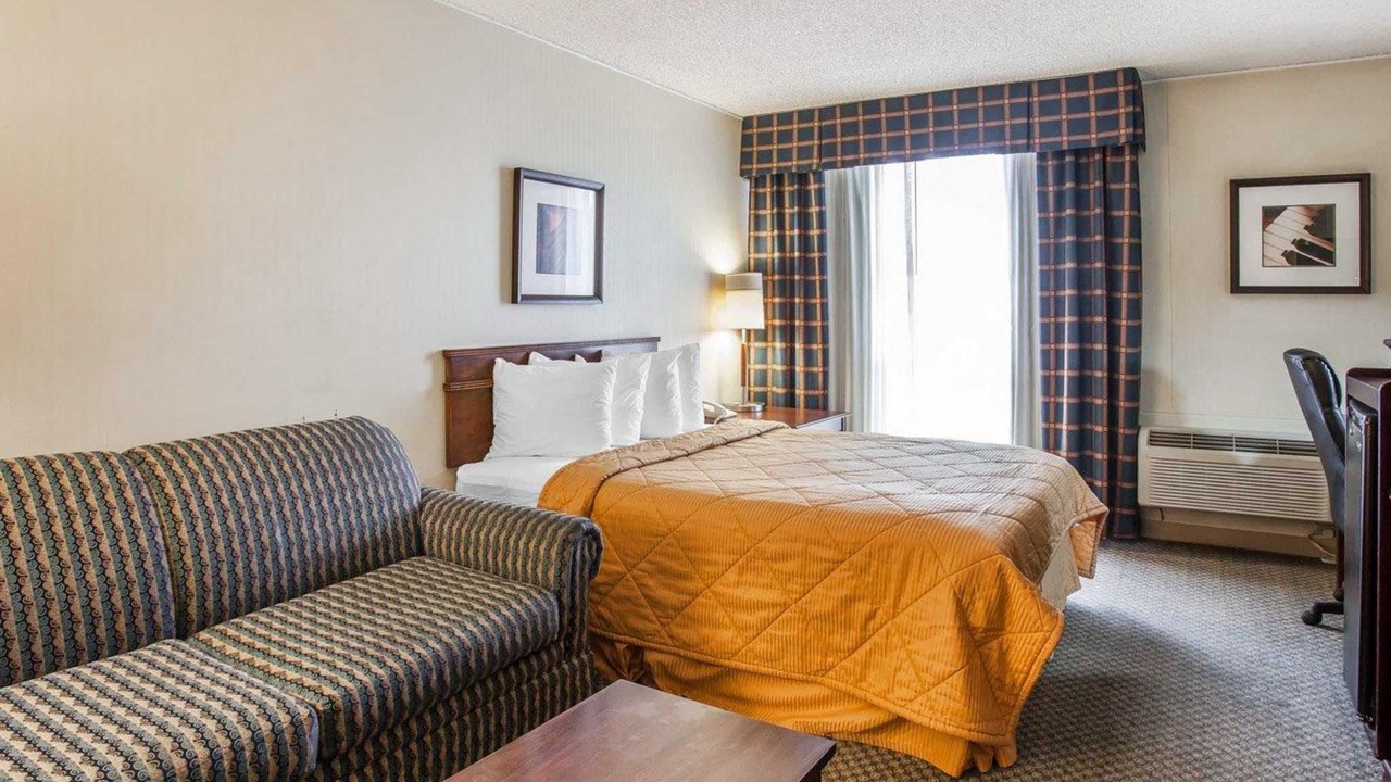 Photo of Others in Silver Lake