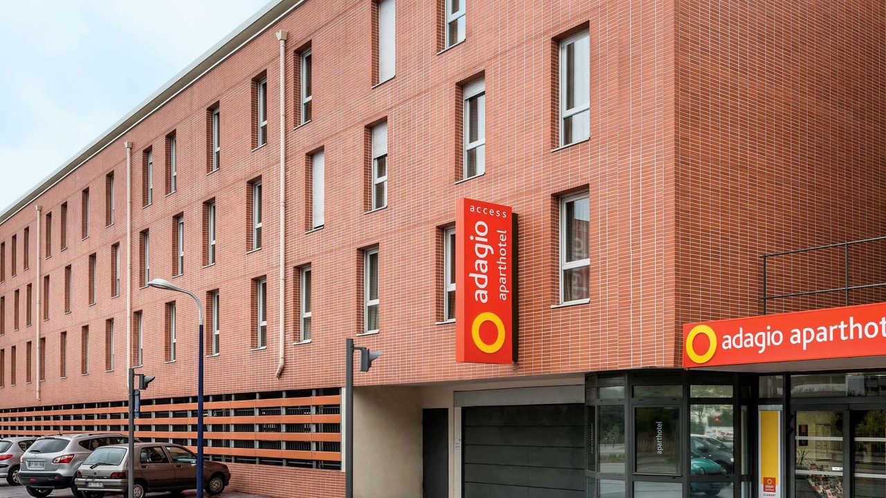 Photo of Buildings in Clamart