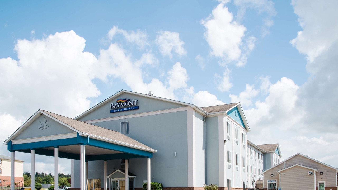 Photo of Buildings in Elizabethtown