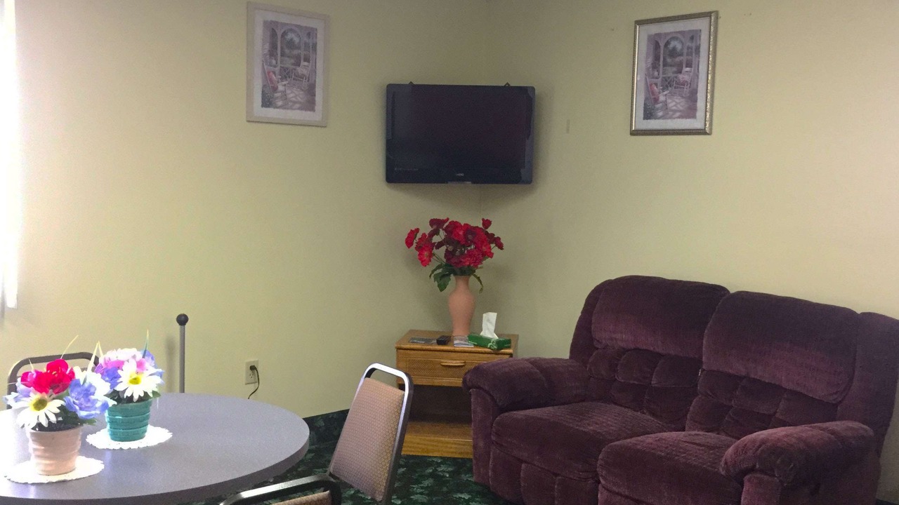 Photo of Livingroom in West Frankfort