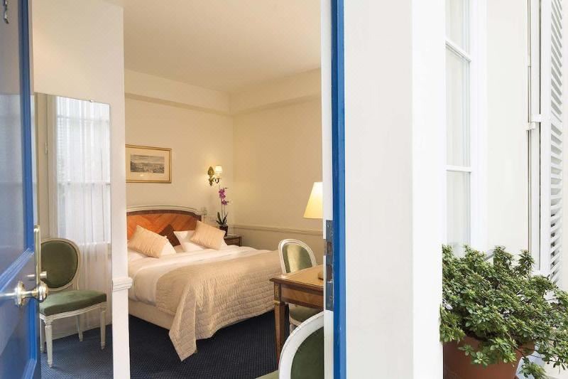 Photo of Bedroom in Saint-Thomas-d'Aquin