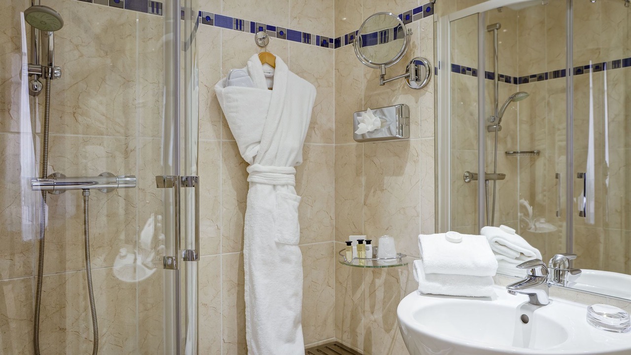 Photo of Bathroom in Terreaux - Bat d'argent