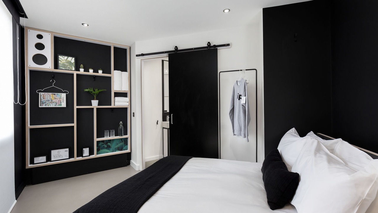 Photo of Bedroom in Hackney Central