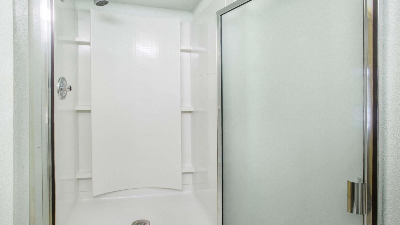 Photo of Bathroom in Roseburg