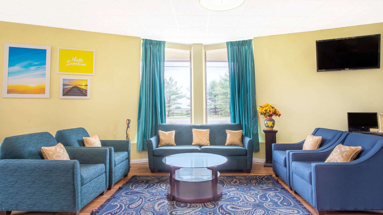 Photo of Livingroom in Wrightstown