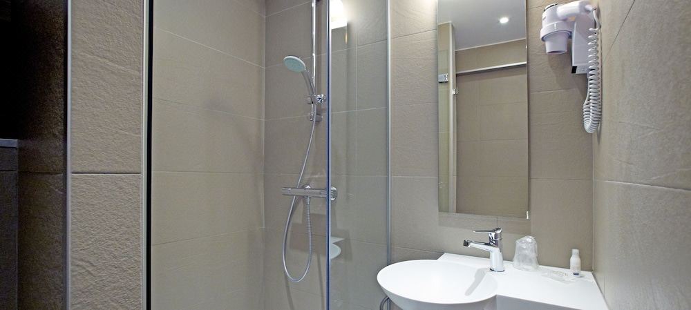 Photo of Bathroom in Bourg-les-Valence