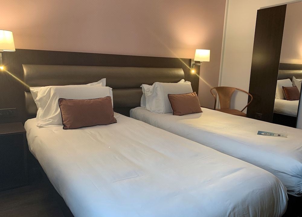 Photo of Bedroom in Crepy-en-Valois