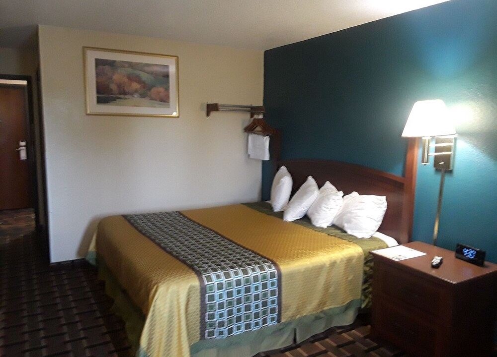 Photo of Bedroom in Faribault