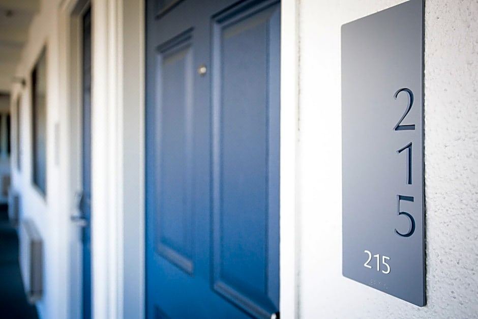 Photo of Others in Downtown