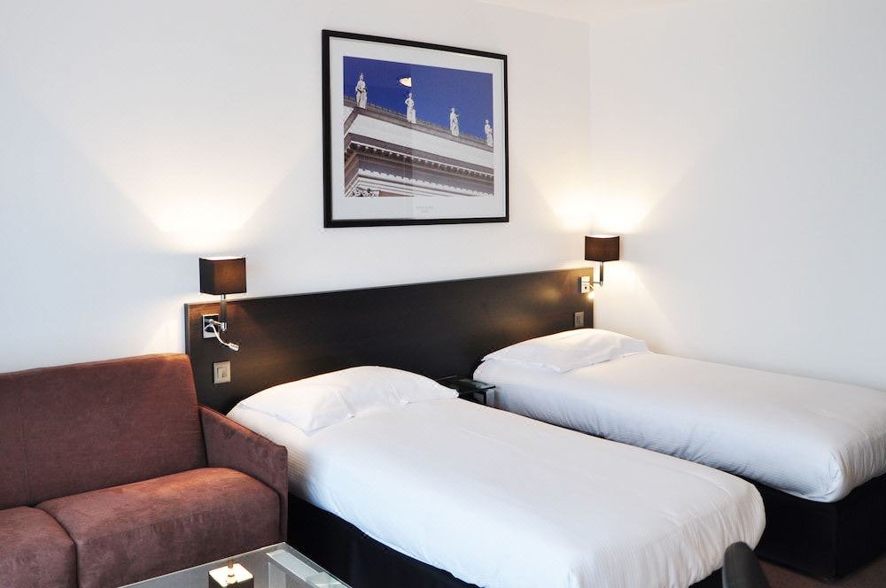 Photo of Bedroom in Carquefou