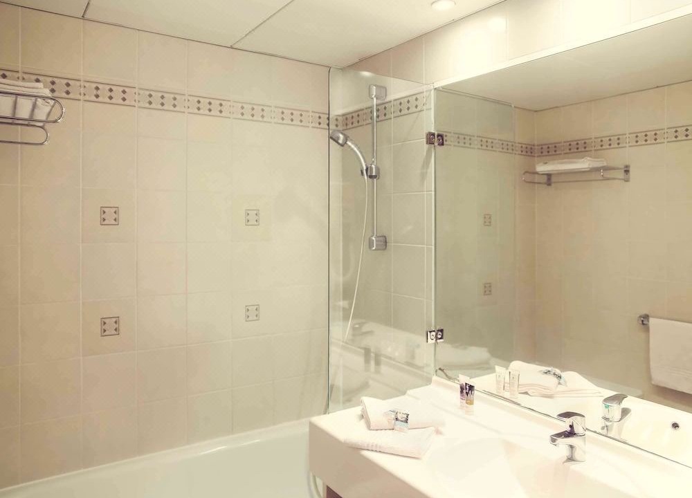 Photo of Bathroom in Joue-les-Tours